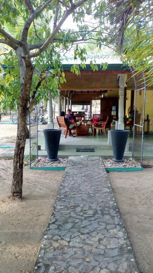 Majestic Beach Retreat Kalpitiya Exterior photo